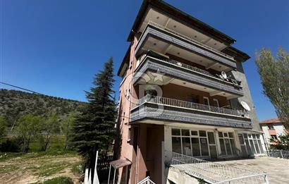 LALAHAN ATATÜRK CADDESİ ÜZERİ YOLA CEPHE KOMPLE SATILIK BİNA