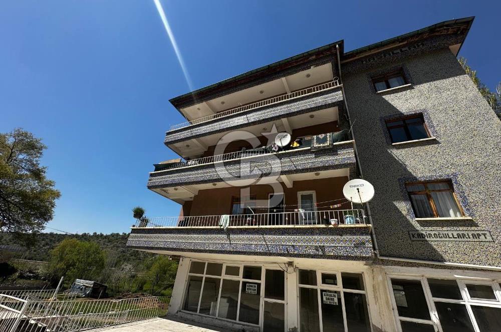 LALAHAN ATATÜRK CADDESİ ÜZERİ YOLA CEPHE KOMPLE SATILIK BİNA