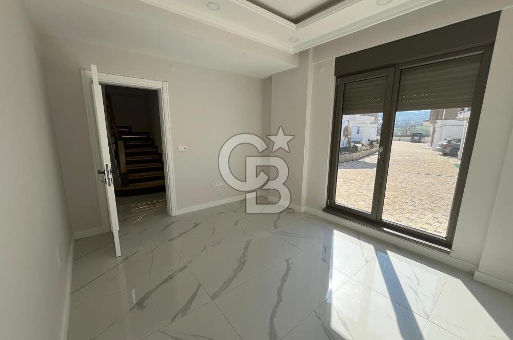 BAŞİSKELE KÖRFEZ MAH BARIŞ İNŞAAT VELüX 4+1 LÜKS VİLLA SATILIK