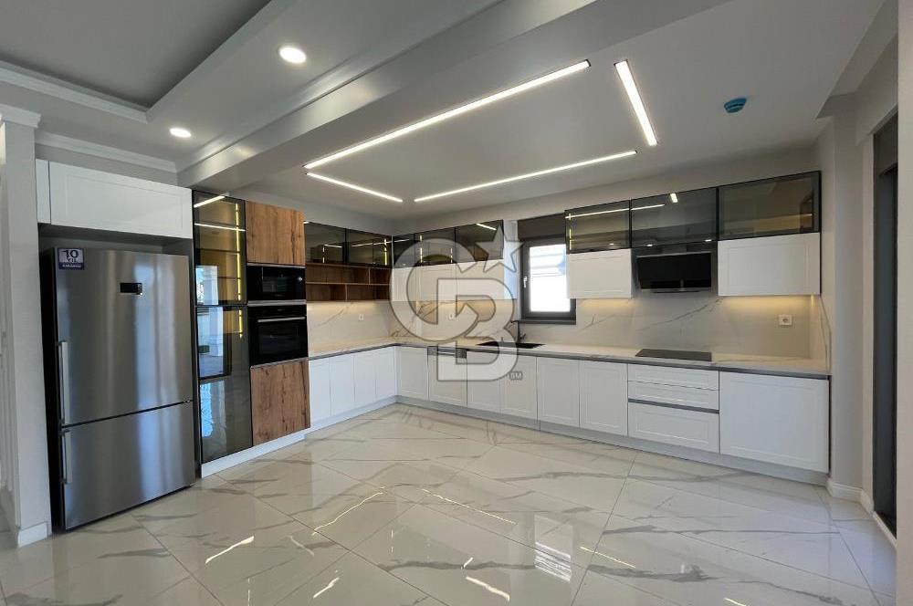 BAŞİSKELE KÖRFEZ MAH BARIŞ İNŞAAT VELüX 4+1 LÜKS VİLLA SATILIK