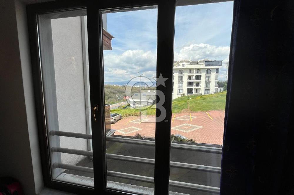 BAŞİSKELE FATİH MAH ÜSTPARK YUVACIK SİTESİ 2+1 ARAKAT SATILIK