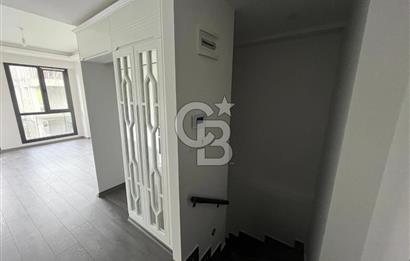 BAŞİSKELE YAYLACIK MAH MERKEZİ KONUMDA 1+1 GENİŞ TERS DUBLEKS