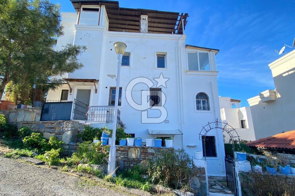 Bodrum Umurça'da Deniz Manzaralı 6+3 Satılık Müstakil Ev
