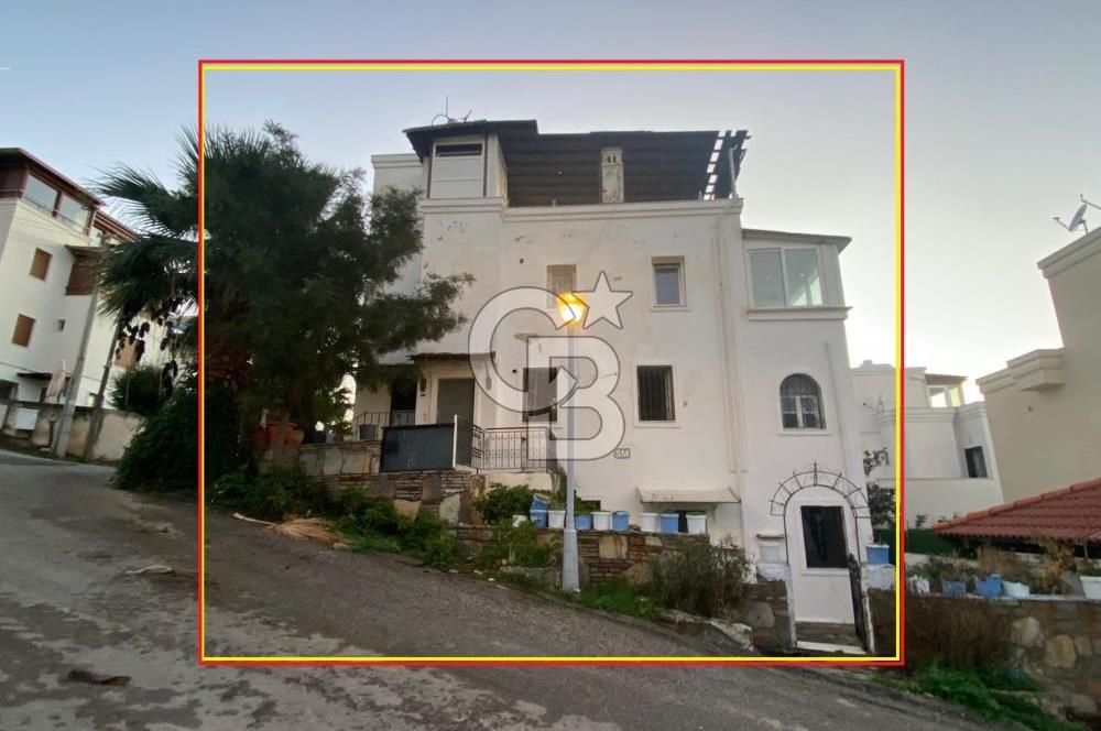 Bodrum Umurça'da Deniz Manzaralı 6+3 Satılık Müstakil Ev