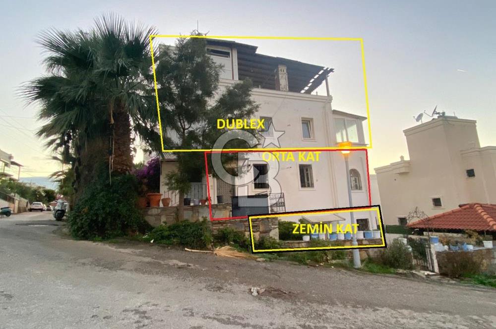 Bodrum Umurça'da Deniz Manzaralı 6+3 Satılık Müstakil Ev