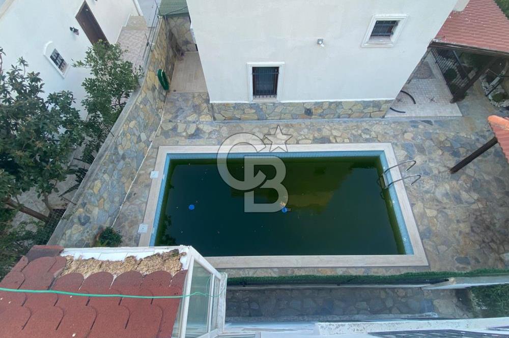 Bodrum Umurça'da Deniz Manzaralı 6+3 Satılık Müstakil Ev