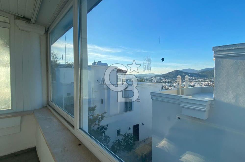 Bodrum Umurça'da Deniz Manzaralı 6+3 Satılık Müstakil Ev