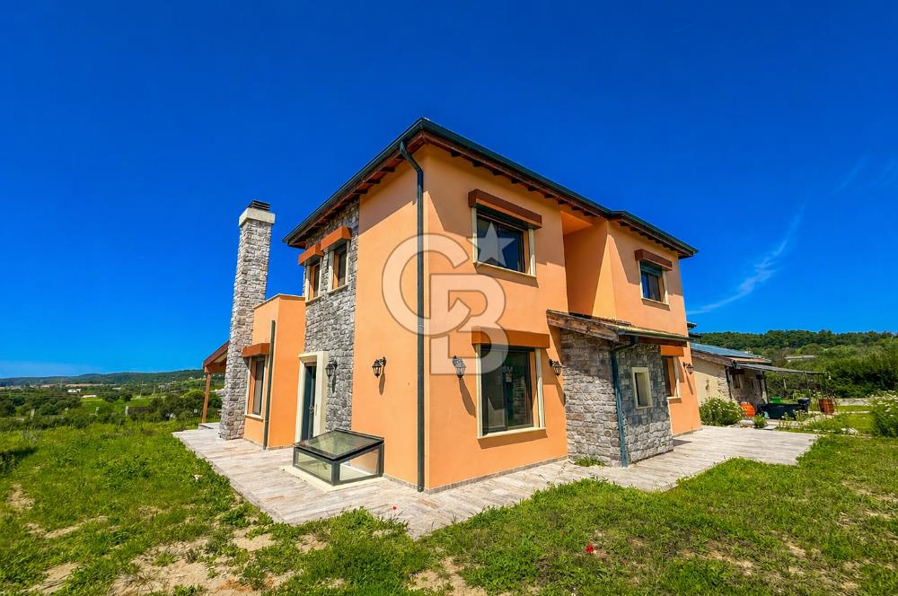 URLA İÇMELER 'DE 7+2 KİRALIK VİLLA