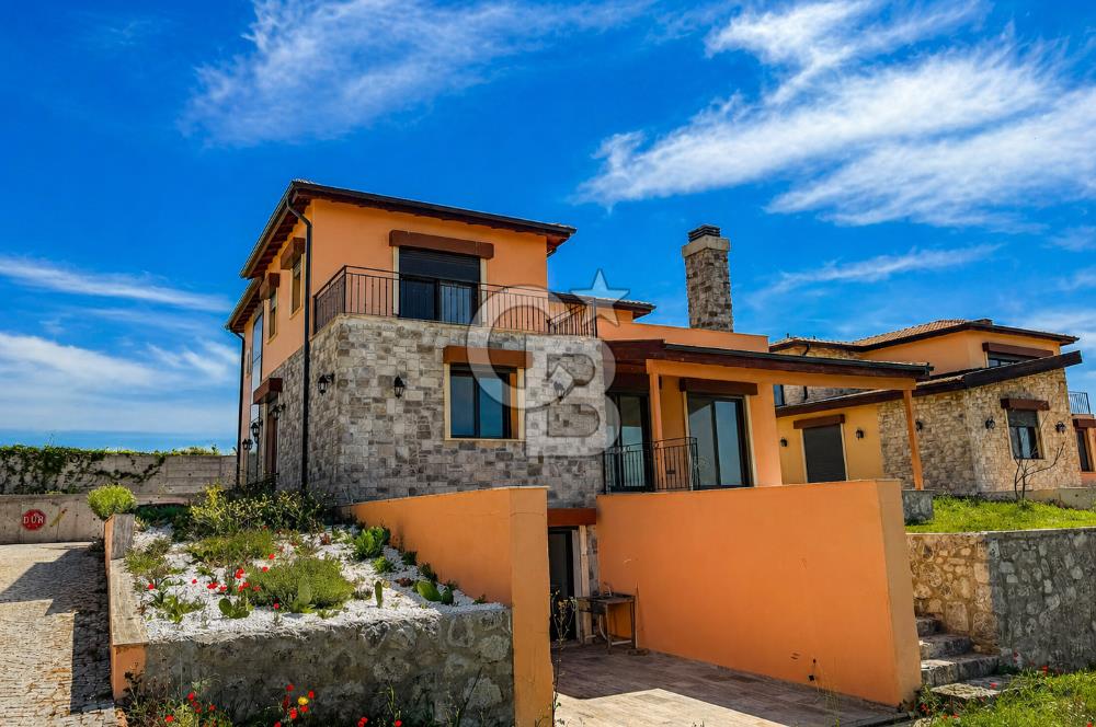URLA İÇMELER 'DE 7+2 KİRALIK VİLLA