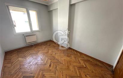 Karşıyaka Bahçelievler Cevdet Bilsay Caddesinde 3+1 KiralıkDaire