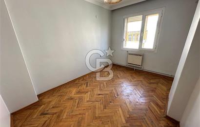 Karşıyaka Bahçelievler Cevdet Bilsay Caddesinde 3+1 KiralıkDaire