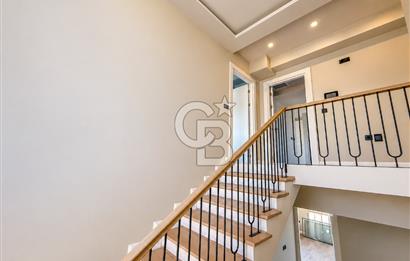 URLA İÇMELER 'DE 7+2 KİRALIK VİLLA