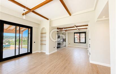 URLA İÇMELER 'DE 7+2 KİRALIK VİLLA