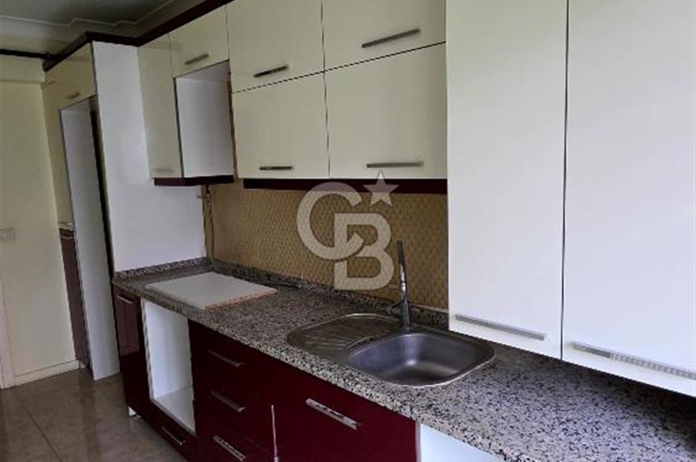 Bornovada müstakil tadında: 30m² bahçeli,4+1