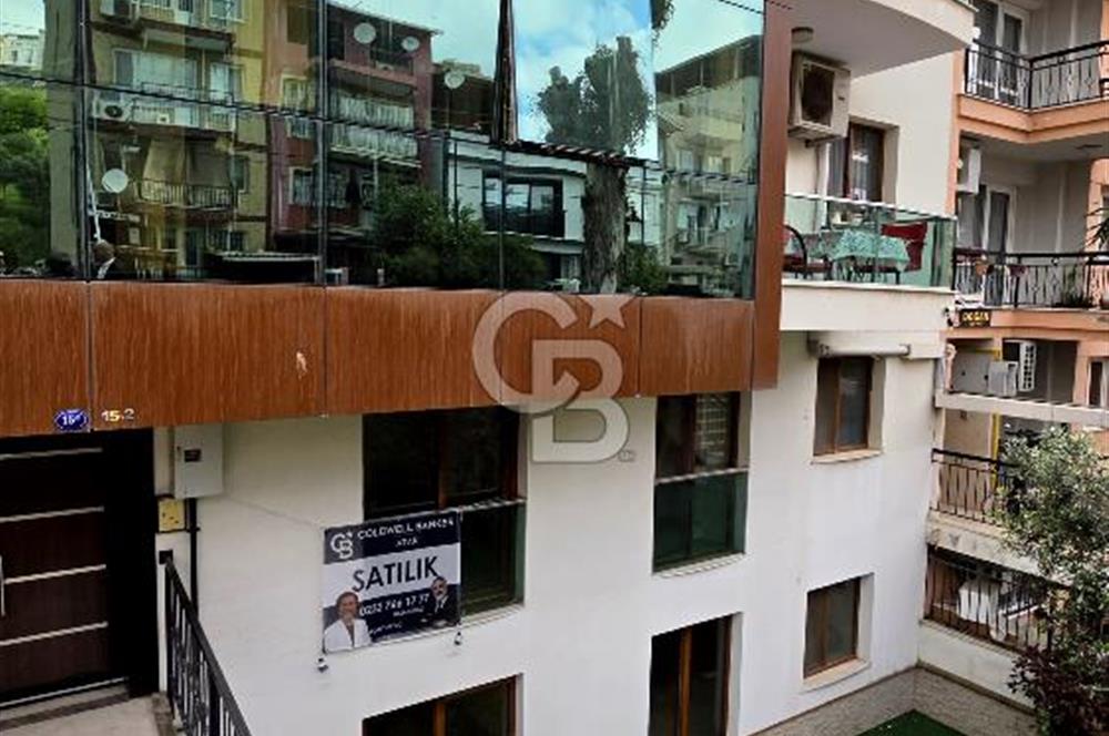 Bornovada müstakil tadında: 30m² bahçeli,4+1