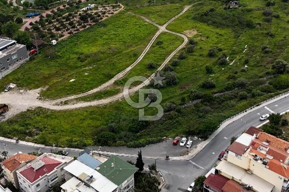 Bornovada müstakil tadında: 30m² bahçeli,4+1