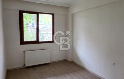 Bornovada müstakil tadında: 30m² bahçeli,4+1
