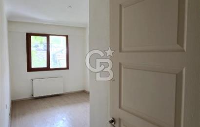 Bornovada müstakil tadında: 30m² bahçeli,4+1