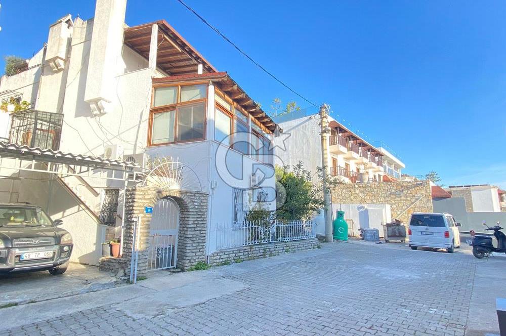 Bodrum Kumbahçe Deniz  Ve Kale Manzaralı 3+1 Bahçe Dubleks