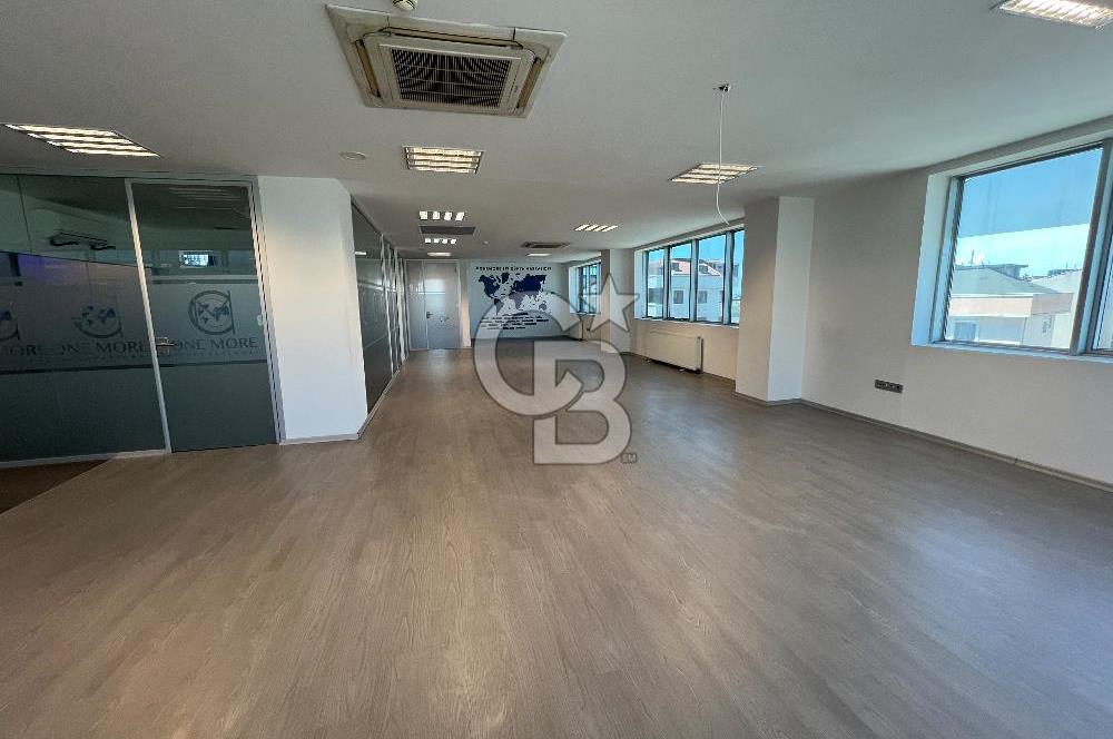 MALTEPE E5 SET ÜSTÜNDE KIRALIK 430 M2 PLAZA KATI OFIS