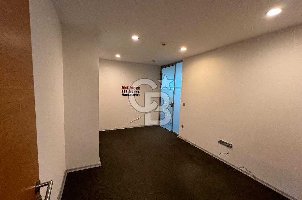 MALTEPE E5 SET ÜSTÜNDE KIRALIK 430 M2 PLAZA KATI OFIS