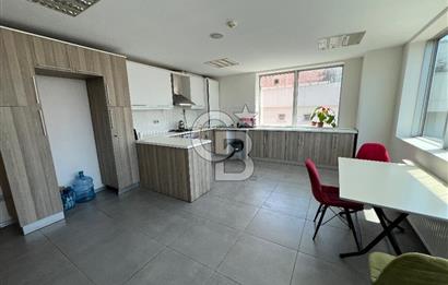 MALTEPE E5 SET ÜSTÜNDE KIRALIK 430 M2 PLAZA KATI OFIS