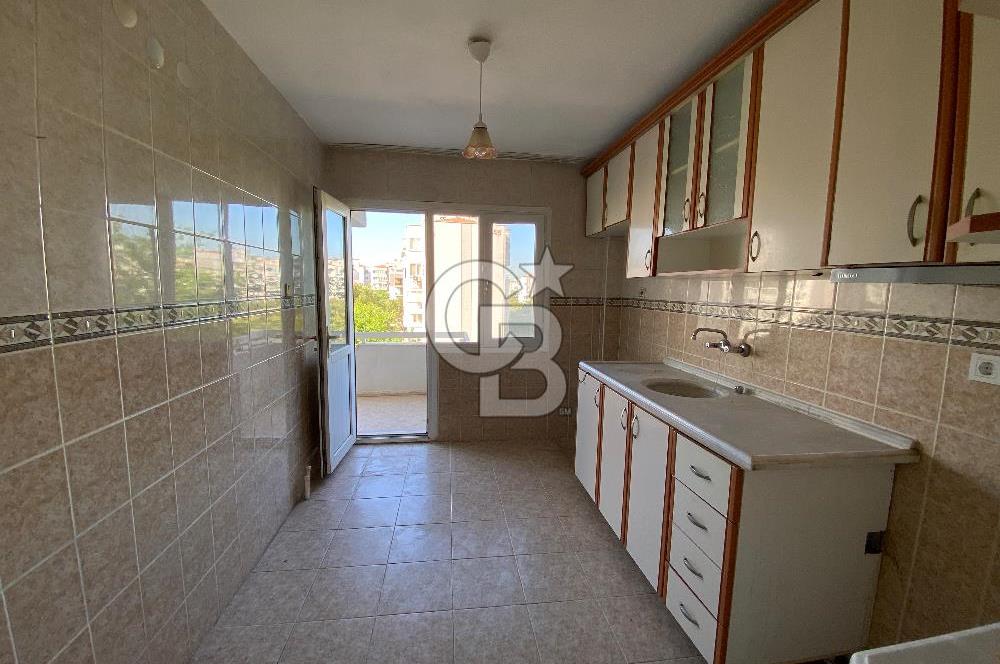 Menemen 30 Ağustos Mahallesi Şirinyurt Sitesi 3+1 Satılık Daire