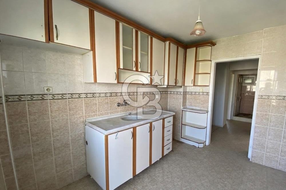 Menemen 30 Ağustos Mahallesi Şirinyurt Sitesi 3+1 Satılık Daire