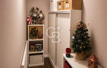 NARLIDERE ALTIEVLER’DE ÖNÜ AÇIK, KESİNTİSİZ DENİZ MANZARALI LÜKS VİLLA
