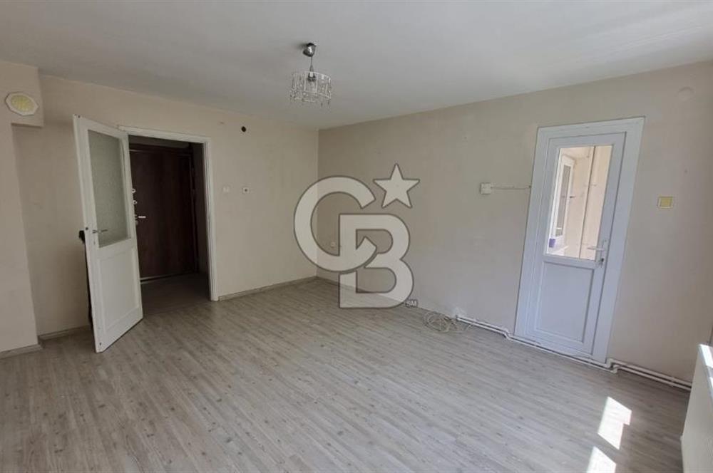 Bayraklı Sevgi Yolu'nda Merkezi Konumlu Kiralık 2+1 Daire