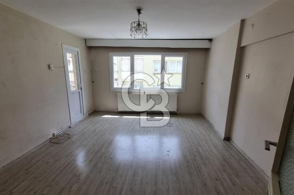 Bayraklı Sevgi Yolu'nda Merkezi Konumlu Kiralık 2+1 Daire