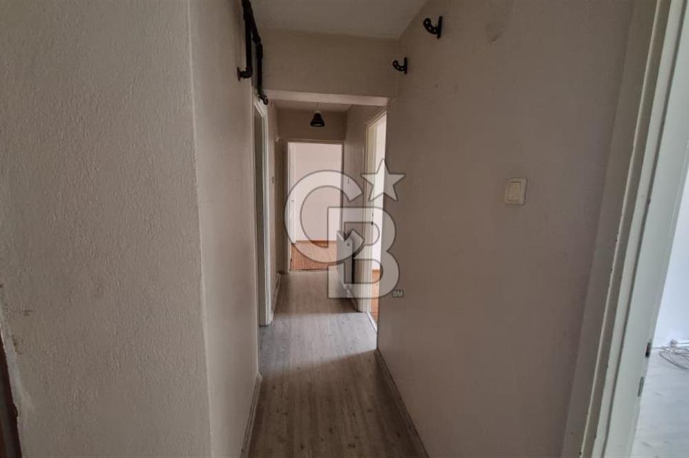Bayraklı Sevgi Yolu'nda Merkezi Konumlu Kiralık 2+1 Daire