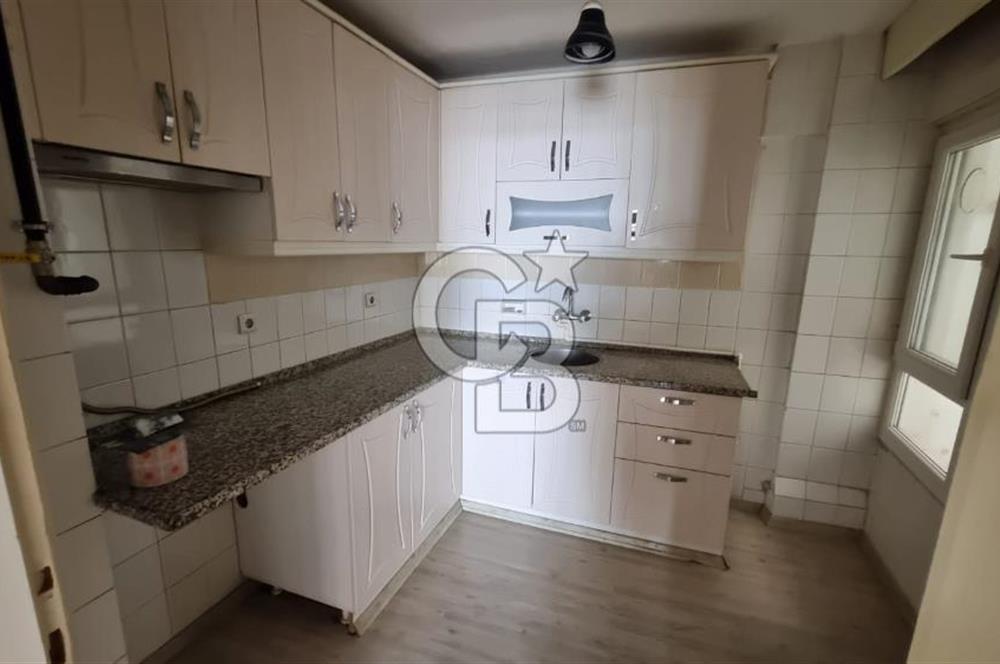 Bayraklı Sevgi Yolu'nda Merkezi Konumlu Kiralık 2+1 Daire