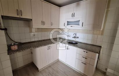 Bayraklı Sevgi Yolu'nda Merkezi Konumlu Kiralık 2+1 Daire