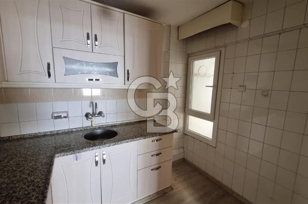 Bayraklı Sevgi Yolu'nda Merkezi Konumlu Kiralık 2+1 Daire