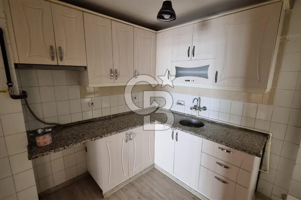 Bayraklı Sevgi Yolu'nda Merkezi Konumlu Kiralık 2+1 Daire
