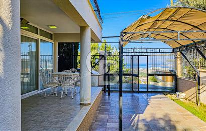 Kuşadası Deniz Manzaralı 7+2 Müstakil Villa