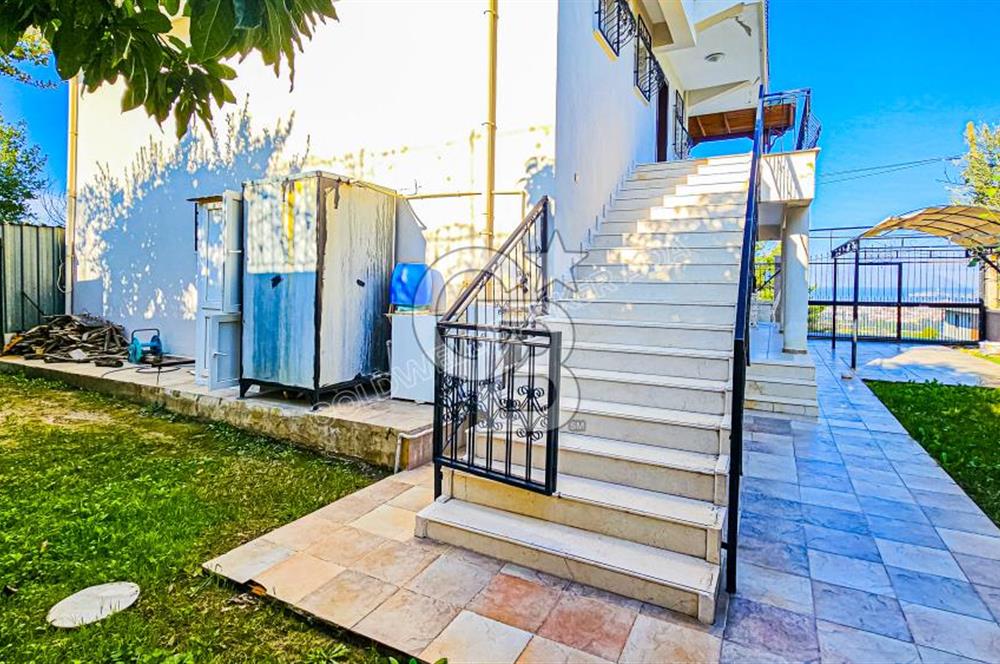 Kuşadası Deniz Manzaralı 7+2 Müstakil Villa