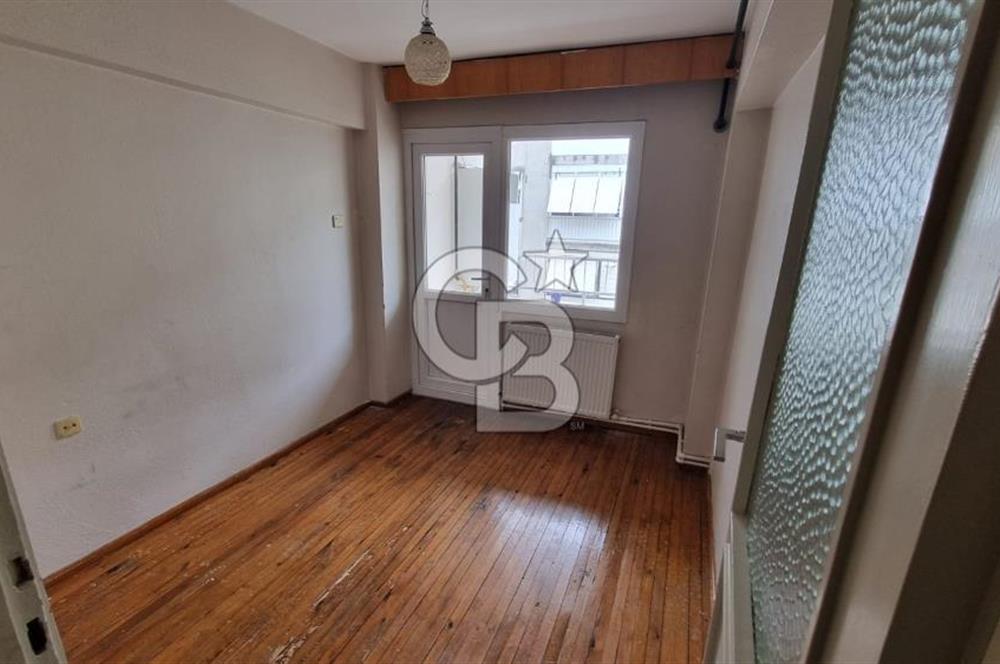Bayraklı Sevgi Yolu'nda Merkezi Konumlu Kiralık 2+1 Daire