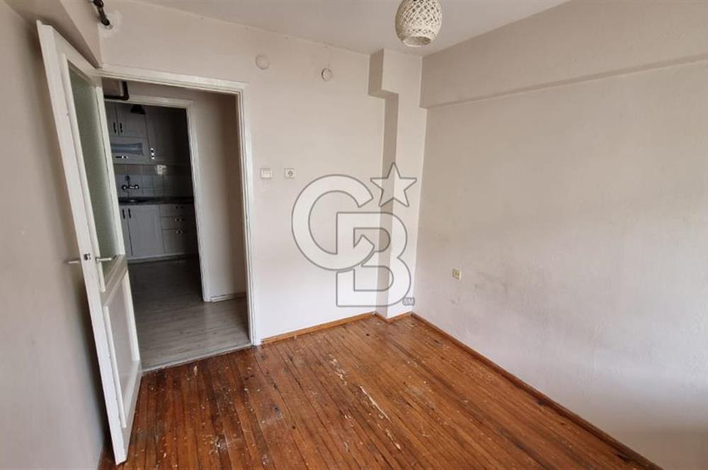 Bayraklı Sevgi Yolu'nda Merkezi Konumlu Kiralık 2+1 Daire