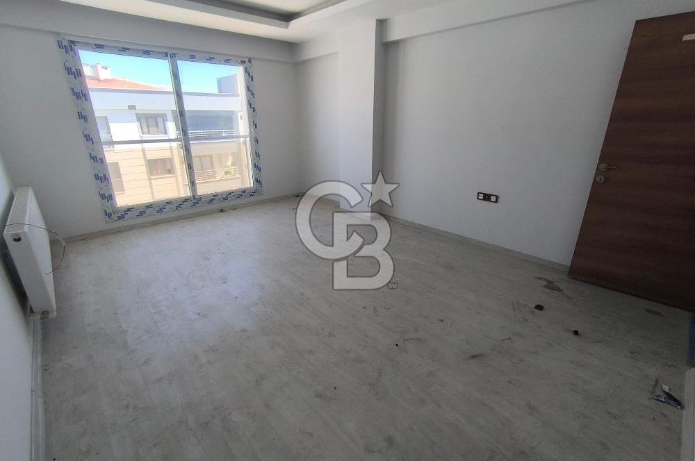 MANİSA MURADİYE EVRENOSTA 1 YAŞINDA 3+1 GENİŞ AYDINLIK DAİRE