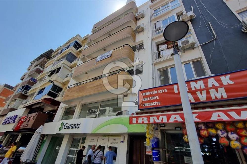 Bayraklı Sevgi Yolu'nda Merkezi Konumlu Kiralık 2+1 Daire