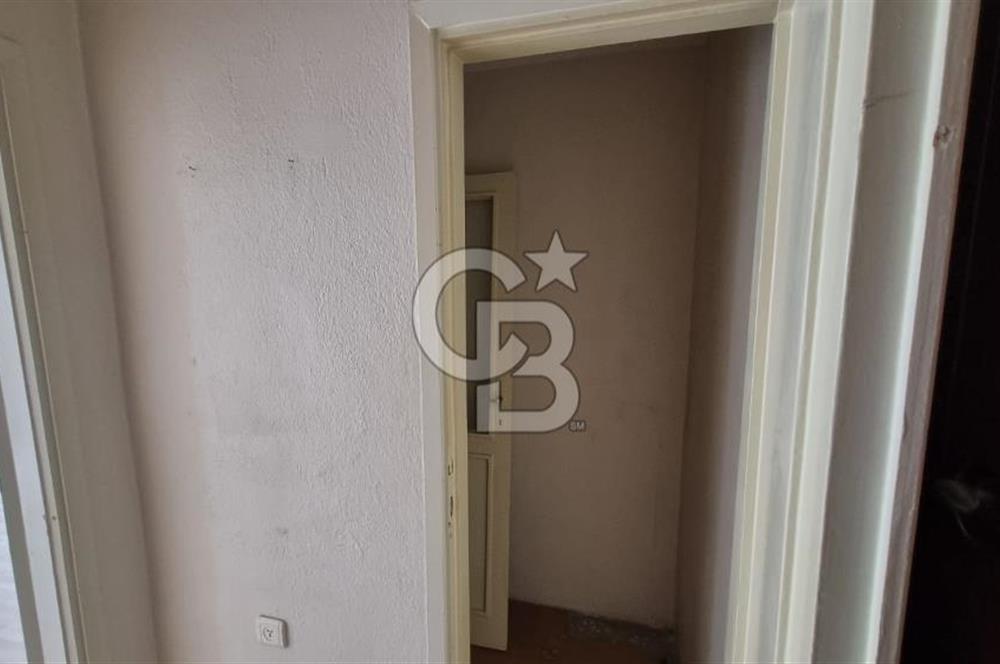 Bayraklı Sevgi Yolu'nda Merkezi Konumlu Kiralık 2+1 Daire