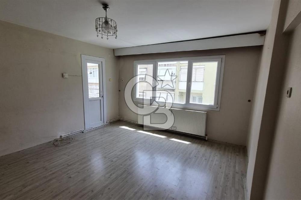 Bayraklı Sevgi Yolu'nda Merkezi Konumlu Kiralık 2+1 Daire