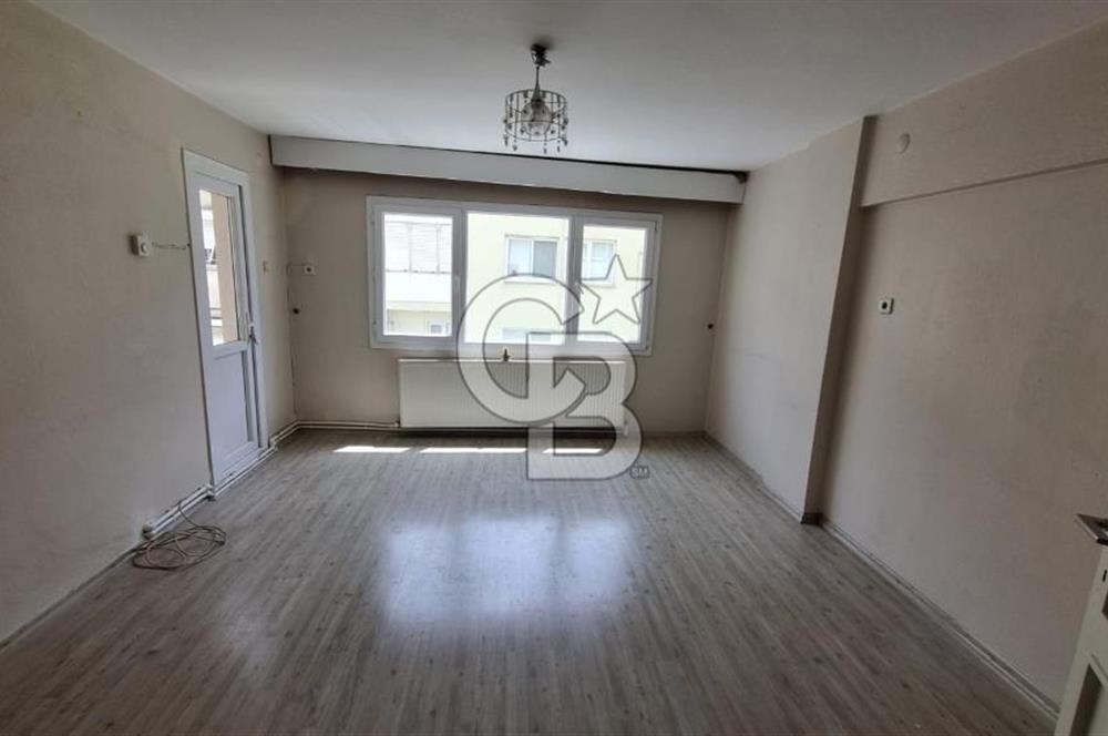Bayraklı Sevgi Yolu'nda Merkezi Konumlu Kiralık 2+1 Daire