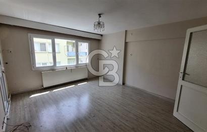 Bayraklı Sevgi Yolu'nda Merkezi Konumlu Kiralık 2+1 Daire