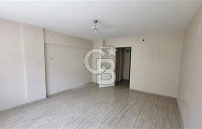 Bayraklı Sevgi Yolu'nda Merkezi Konumlu Kiralık 2+1 Daire