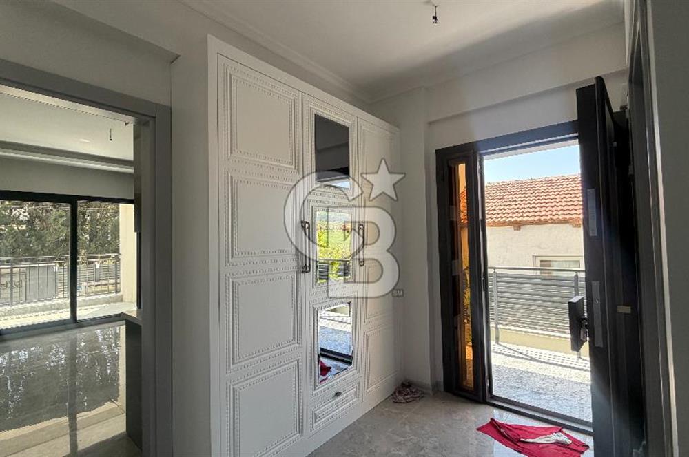 EVONADAN ÜÇPINARDA MÜSTAKİL HAVUZLU 3+1 DUBLEKS SATILIK VİLLA