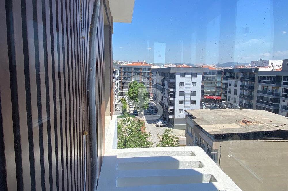 Bornova Erzene'de Satılık Modern 3+1 Lüks Daire