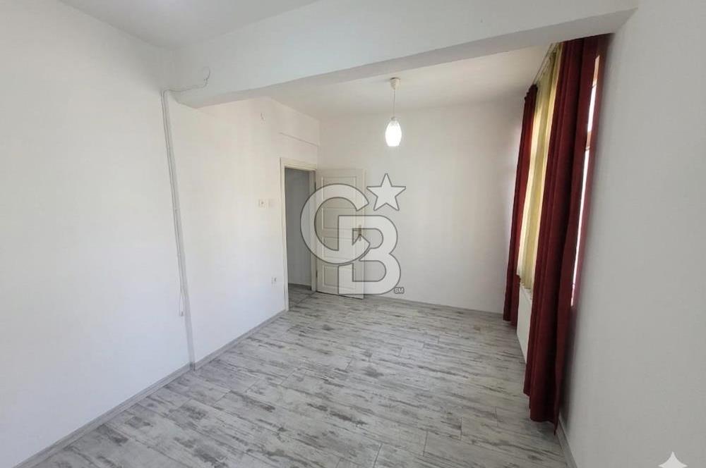 İZMİT ÇARŞI MERKEZ MANZARALI - TERASLI SATILIK 3+1 DAİRE